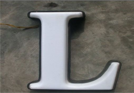 荊門亞克力發(fā)光字是什么材質(zhì)？
